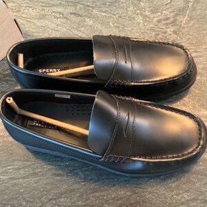 Boys “Sperry” Colton penny loafers size 7 or women’s 9 (EU 40), New in Box